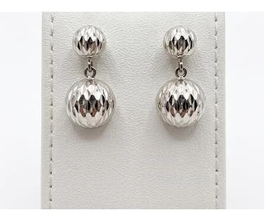 Aros colgantes media bolita facetados en Plata 925