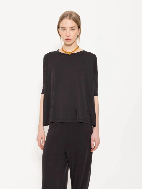 REMERA TEO JAZMIN CHEBAR