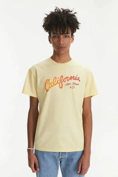 GRAPHIC SET IN NECK CALIFORNIA LEVIS