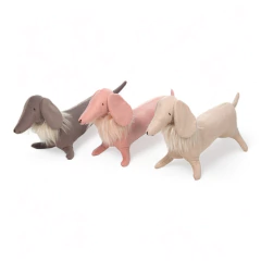 PERRO SALCHICHA ¡con collar de plush! - comprar online