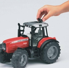 TRACTOR ¡Réplica auténtica! Escala 1:16 - comprar online