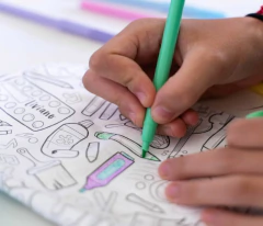 SET CREATIVO CON MARCADORES ¡Mochila y Cartuchera de papel lavable! - LeBebot.com