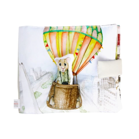 LIBRO SENSORIAL DE TELA "NINA VIAJA EN GLOBO" - comprar online