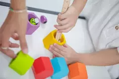 JUEGO DIDÁCTICO ¡Con pinzas de madera!