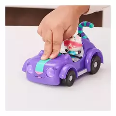 SET GABBYS- Auto De Carlita Y Pandy Con Figura - LeBebot.com