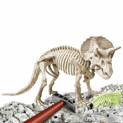 JUEGO DE INGENIO ¡Excavación Triceratops!