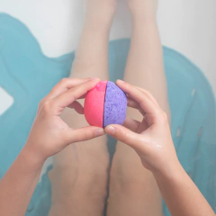 Imagen de BOMBAS EFERVESCENTES ¡Para aromatizar y colorear el agua del baño!