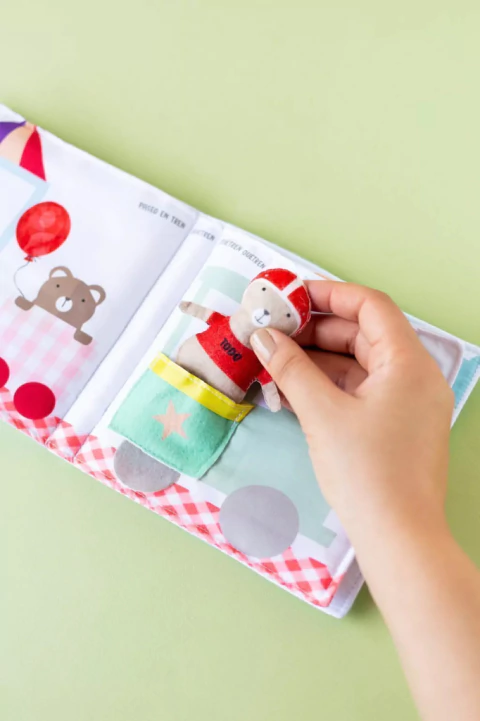 LIBRO DE TELA SOFT "TRANSPORTES" - comprar online