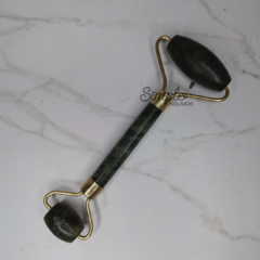 Rodillo de jade para masajes faciales