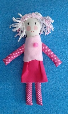 Muñeca de tela chica - comprar online