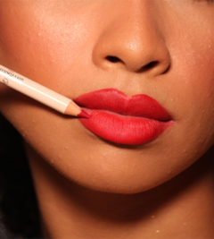 LÁPIS DELINEADOR PARA LÁBIOS ANGEL LIPLINER BY PRI LESSA CATHARINE HILL - comprar online
