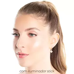Shine And Glow – Iluminador Em Stick – Vizzela Cor 01 - Makes in Recife