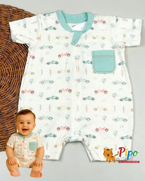 macacao curto menino off-white estampa carro detalhe de bolso frontal - comprar online