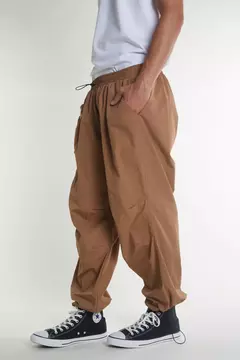 Pantalón Vulk Jess Parachutes Brown - comprar online