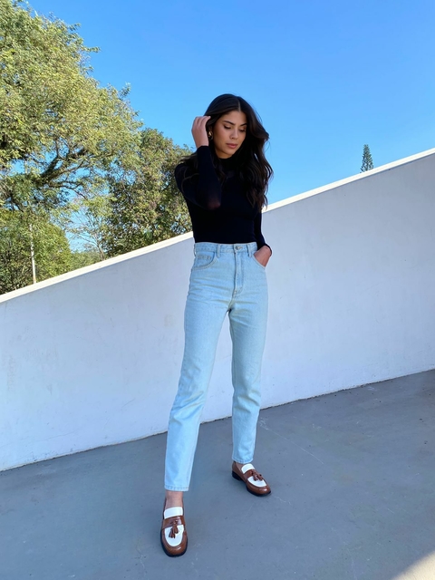 Calça jeans mom - lavagem clara