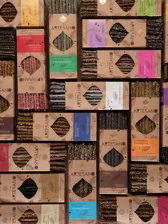 SAHUMERIOS LINEA ARTESANO PALO SANTO SAGRADA MADRE
