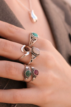 ANILLO HINDÚ PIEDRA NATURAL en internet