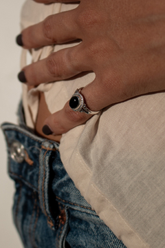 ANILLO HINDÚ PIEDRA NATURAL - comprar online