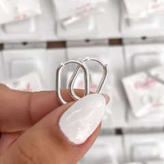 Oval (07419) en internet