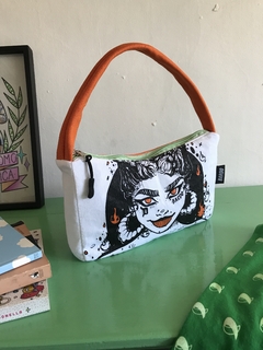 Upcycling x #Bardo - Baguette bags Fight Like a Girl - BardoStore