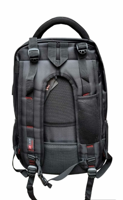 MOCHILA CON CANDADO Y USB - comprar online