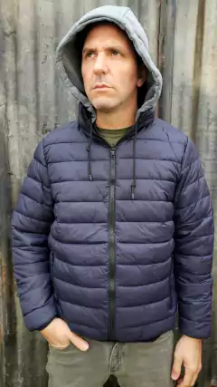 CAMPERA CAPUCHA DESMONTABLE - comprar online