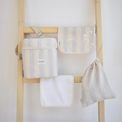 SET BOLSITA DE HIGIENE LILA en internet