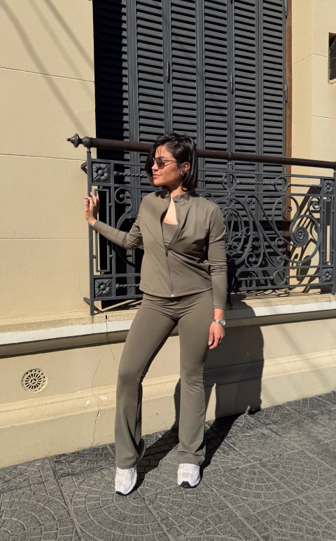 CAMPERA SOFITA VERDE OLIVA