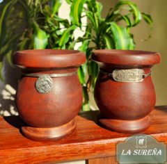 Mate de madera algarrobo y dije de alpaca