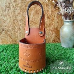 Porta mate cuero para el auto - comprar online