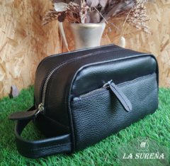 Neceser de cuero con manija y bolsillo externo