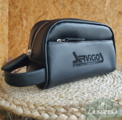 Neceser de cuero con manija y bolsillo externo - LA SUREÑA