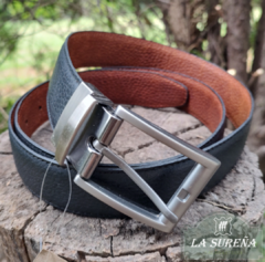 Imagen de Cinto de vestir reversible 2 en 1 y hebilla plateada