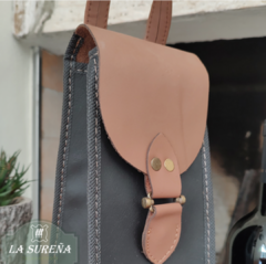 Porta vino de cuero simple con manija - comprar online