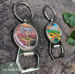 Llavero metal con destapador con dije - LA SUREÑA
