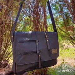 Morral porta notebook en cuero y correa en internet