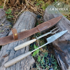 Juego Asador con pinza expulsora y cuchilla 43 cm - comprar online