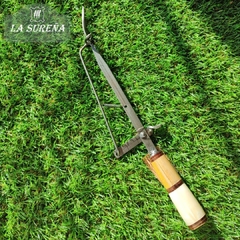 tenedor pinza con expulsador automático