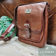 Imagen de Morral cuero unisex con correa