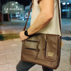 Morral porta notebook en cuero y correa en internet