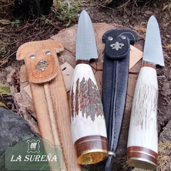 cuchillo artesanal hoja acero inoxidable cabo ciervo y dije 28 cm - tienda online