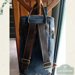 Imagen de Porta termo Mochila de cuero y lona panamá