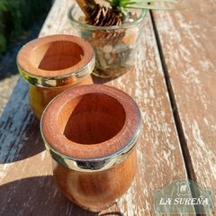 mate madera algarrobo y base de alpaca y virola - LA SUREÑA