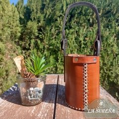 Porta Termo Oval simple en cuero - tienda online