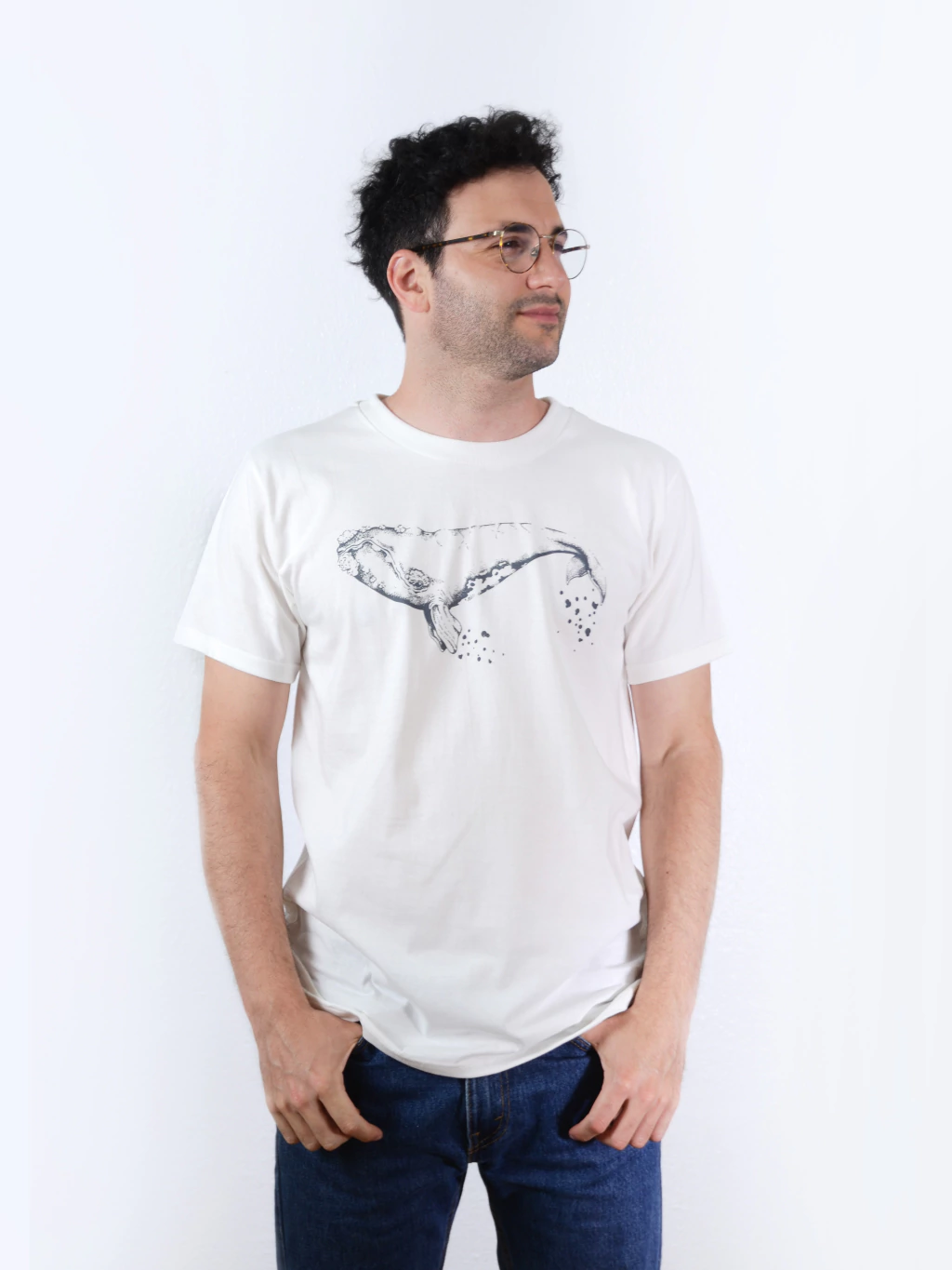 Remera unisex BALLENA FRANCA color crudo