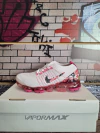 NIKE VAPORMAX BLANCA C/ FLORES