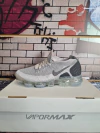 NIKE VAPORMAX GRIS