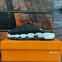 Chinelas Nike Air Uptempo