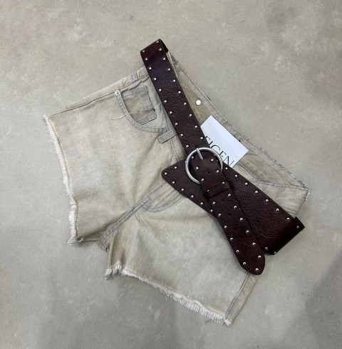 short arenita - comprar online