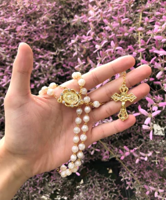 Terço de rosas Nossa Senhora das Graças - São Gabriel - Artigos Religiosos e Presentes Especiais